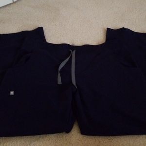 FIGS Kade Cargo scrub pants size PL